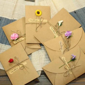 1PC Retro DIY Papel Kraft Convite Cartão Com Envelope Artesanal Flor Seca Festa de Casamento Convite de Envelopes