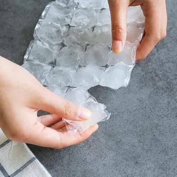 10Pcs/Pack Descartáveis de Gelo Sacos de Auto-Selagem Bandeja de cubos de Gelo Molde de Verão DIY Beber Ferramenta de Cozinha em Casa Gadgets