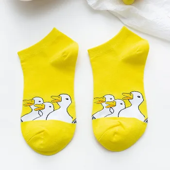 Mulheres de meias de Algodão Moda dos desenhos animados Confortável, macio, Bordados de Pato Amarelo Pequeno Bordado Padrão de meia Branca Bonito Kawaii Sox