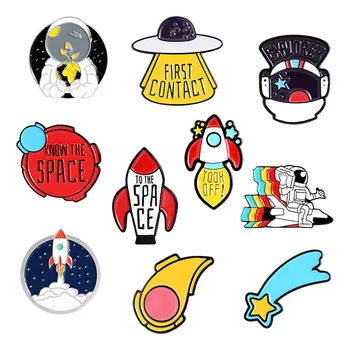 Nave Espacial Homem Alfinetes de Lapela Bonito Astronauta Foguete UFO Gola Esmalte Pinos de Moda, os Broches Saco de Roupas Emblema Jóias Presentes
