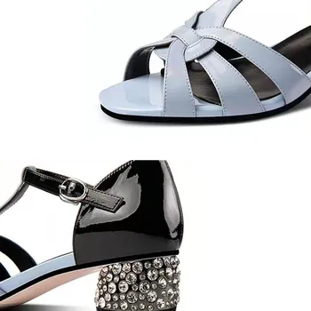 Strass Oco Robusto Sandálias Elegante Pulseira De Fivela Peep Toe Calçados Femininos 2021 Verão De Novo Antiderrapante Sapatos De Escritório Mais 35-41