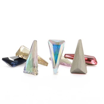 9 Cores Triângulo Strass Cristais Coloridos Pointback Costurar Em Strass De Roupas, Sacos De K9 Óculos De Cola, De Pedra