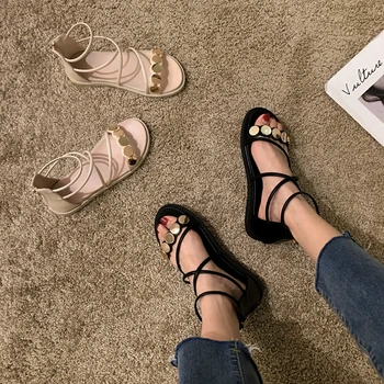 DLEK Senhoras Sandálias de Couro Cruz de Metal Amarrado Decoração Sólido Flats Casual de Verão à beira-Mar Designer de Sapatos Femininos