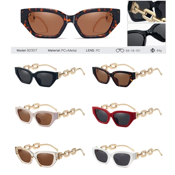 Moda Óculos estilo Olho de Gato Mulheres Marca de Luxo Designer Vintage Pequeno Quadro de Viagens Populares Corrente de Metal Óculos de Sol com Tons UV400