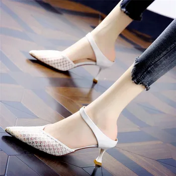 2021 Sandálias de Salto Alto Sandálias das Mulheres de Verão, Sapatos da Moda Spike Heel Geléia Chinelos de Férias Casuais Sapatos de Sapatos femininos