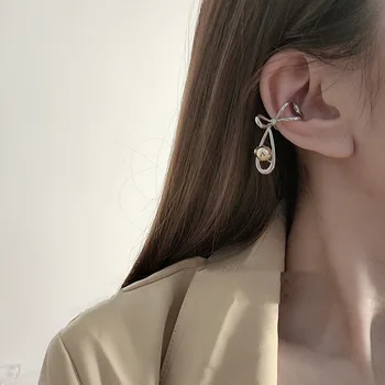 Requintado Coreia Ocos Metalizado Bowknot Brincos para Mulheres Contas de Ouro Contraste de Cor Atado Dangle Brincos de Oorbellen
