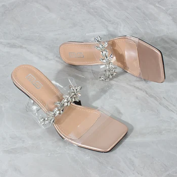Sapatos femininos 2021 verão PVC palavra alça de moda da flor de cristal de alta sandálias de salto stiletto confortável festa chinelos de quarto 7,5 CM