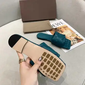 2021Sexy Televisão slides Lido Sandálias de Tecido mulheres chinelos de quarto praça de mulas Senhoras de sapatos de Casamento sapatos de salto alto Sapatos de 10 Elevado