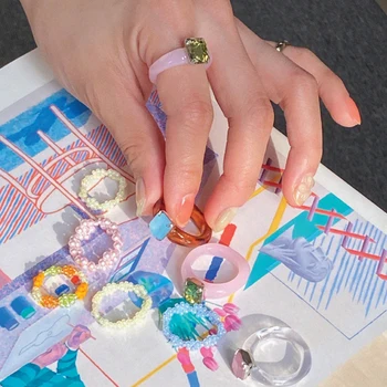 AOMU 1SET Bonito Coreia Vintage Resina Transparente Anéis Coloridos Chique Acrílico Colorido Rodada Geométricas Conjunto de anéis para as Mulheres de Jóias