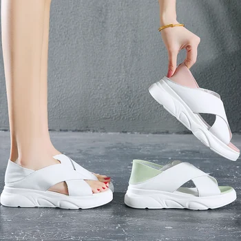 Dedo Do Pé Redondo Casual Mulher De Calçados Tamancos De Plataforma Feminino Calçados De Todos-Combinar Sapatos Com Pele De Pequenas Trepadeiras Cruz Vestido De Verão