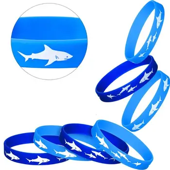 LXAE 50Pcs Mar Azul de Tubarão Favores do Partido Pulseiras de Borracha de Pulseira Sob o Mar de Tubarão Surfar Impermeável Pulseira Kit Jóias