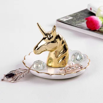Estilo europeu penteadeira de ouro animal cavalo coelho de cerâmica, de jóias bandeja de armazenamento de jóias da caixa de armazenamento
