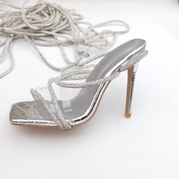 Prata Bling Cristal Sexy Sandálias Para as Mulheres Aberto toe Strass Pulseira de Cruz Diamante Sandálias de salto alto Sapatos de Vestido