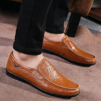 Couro genuíno Homens Casuais Sapatos de Marca 2020 Homens italianos Sapatos Mocassins Respirável Slip on Preto Condução Sapatos Plus Size 37-47