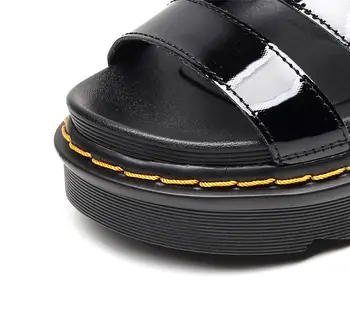 Novo senhoras sandálias de couro resistente ao desgaste e sapatos de plataforma antiderrapante preto sapatilha de moda casual par de sapatos sapatos femininos