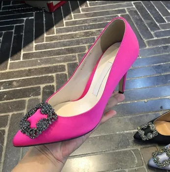 2020 Mulheres Bombas de Senhoras da Moda de pedra de Strass Salto Alto Sapatos de Couro Macio Saltos de Sapatos de Mulher Pontiagudo Dedo do pé antiderrapante Marca Plus Size