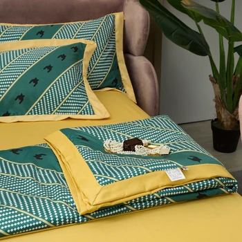 Sedoso, macio e fresco luxo de verão edredões Consolador ar condicionado cobertor de Microfibra Tecido acolchoado colchas Colcha na cama
