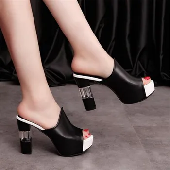 Senhoras Sola de Couro Chinelos Mulheres Sandálias de Salto Alto Tamancos Preto Plataforma boca de Peixe de moda de sandálias e chinelos de quarto 2021