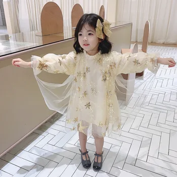 A coleção primavera / Verão menina de vestido de natal vestido vestido da menina elegante moda bordado de lantejoulas estrela de bebê crianças vestidos de 2T a 8 anos