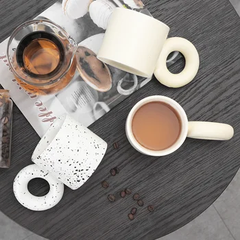 Nordic Donut Lidar com uma Caneca de Café de Creme de respingos de tinta Branca Xícara de Porcelana Para Chá, Leite, Água de Beber Cozinha Decoração de Escritório Presentes Criativos