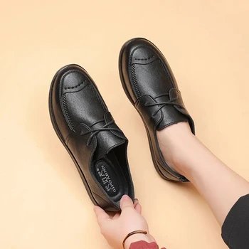2021 Novos Sapatos Oxford Para Mulheres Lace Apartamentos Confortáveis Sapatos De Senhoras De Couro Genuíno Condução Sapatos Macios Televisão Mãe Sapatos De Grande Tamanho 42