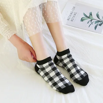 O estilo japonês de verão as mulheres-no-show meias casuais coisas Baratas 2021 tendências Invisível tornozelo moda Kawaii Par de alta tendência de meias