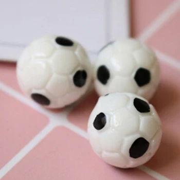 Alta Quality10PCS 1:12 Casa De Bonecas Em Miniatura De Esportes De Bolas De Futebol E Basquete Decoração Boneca Acessórios Brinquedos