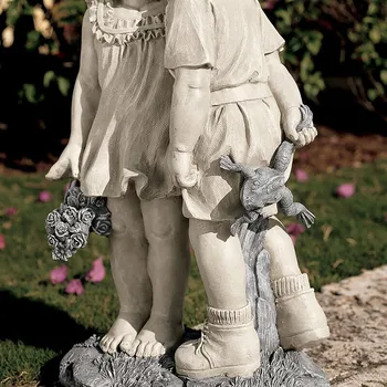 Linda Esculturas De Jardim Estátua Decoração Menino E Uma Menina Se Beijando Memórias Enfeites De Calor Primeiro Beijo Decoração Para O Jardim Quintal