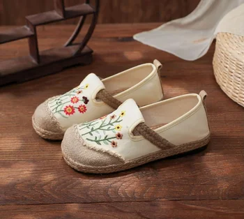 Flores Bordado Mulheres Artesanal Tela De Linho Slip-On Sapatos Confortáveis De Baixo Top Tênis Vegan Senhoras Boêmio Sapatos
