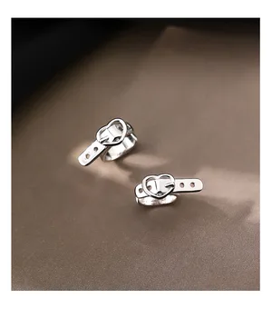 2021 Coreano Moda Coração Cinto Na Cintura De Forma Orelha Pequena Clipe Brinco Para Mulheres De Metal Cor De Prata Ear Cuff Estética Da Jóia