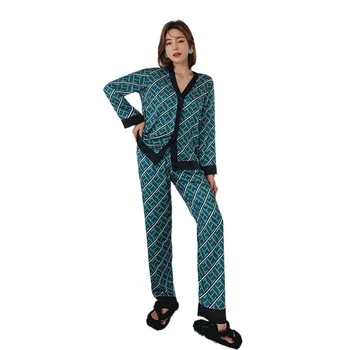 2021 Pijama mulher de gelo seda a primavera e o verão de manga longa com decote em V moda retrô casa high-end do serviço de ternos conjuntos de pijamas