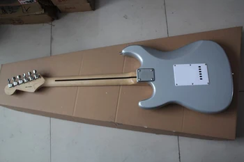 Loja de fábrica cinza prata braço em maple escala ST 6 cordas de guitarra eléctrica, guitarra