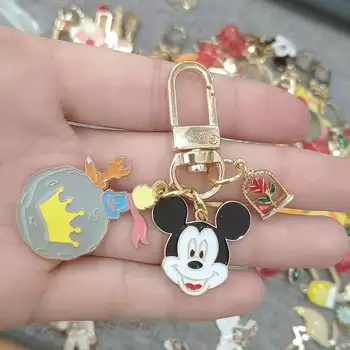 Mickey mouse, Minnie Bonito Engraçado Chaveiros Cartoon llavero Disney Metal 2021 Novo Saco de Decoração Carro Acessórios de Decoração de Anel de Chave Donald