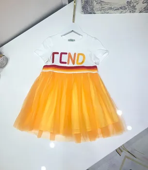 Menina Nova laranja vestido de malha