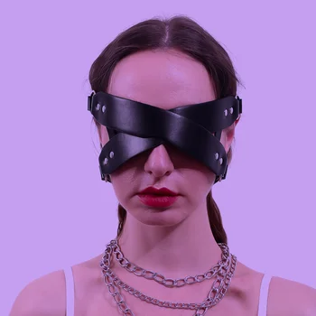 2021 Preto PU Couro Venda Máscara de Olho Misterioso Rebites Máscara de Cosplay Festa Exótica Acessórios Adultos Sexy Brinquedos Para as Mulheres