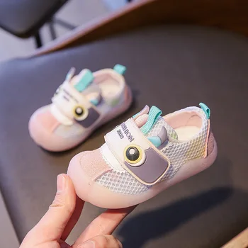 ULKNN Bebê Inferior Criança Bonito Sandálias 0-3 Anos de Idade as Meninas Cartoon Gradiente de Malha Respirável Sapatos de Crianças por Atacado Menino sapato