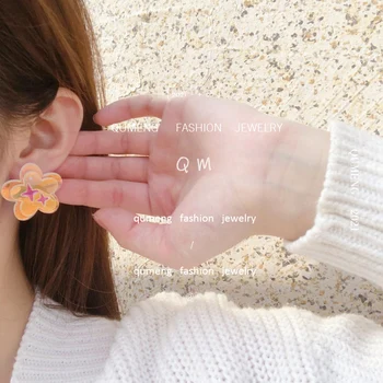 2021 coreano Bonito Acrílico Transparente reflexo Colorido Brilhante Flor Estrela de Brincos Para as Meninas Delicadas Diário usar Jóias