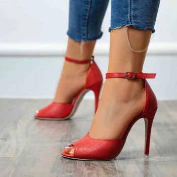 Mulheres Bombas Cobra de Casamento Sapatos de Sandálias de Verão Baixa de Sapatos de Salto PU Gladiador Sapatos de Luxo Mulheres Designers Zapatos De Mulher