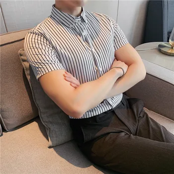 O Coreano Verão Listrado Homens Vestem Camisas De Manga Curta E Simples Todo O Jogo Slim Fit Não-Ferro De Negócios Informais Desgaste Formal Blusa Homme