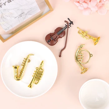 5Pcs/Set Instrumento Musical DIY 1/12 casinha de Bonecas de Madeira para Violino Saxofone Mini Violino Casa Artesanato