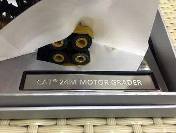 Raras Caterpillar 24M Motoniveladora Elite 1/125 Escala de Metal Modelo Fundido Mestres 85539