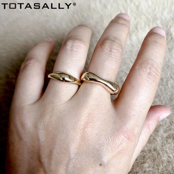 TOTASALLY Mulheres de Ouro polonês Liga de Anéis Clássico Irregular Superior Anéis de Dedo de Senhoras Jóia do Partido Acessórios dropship